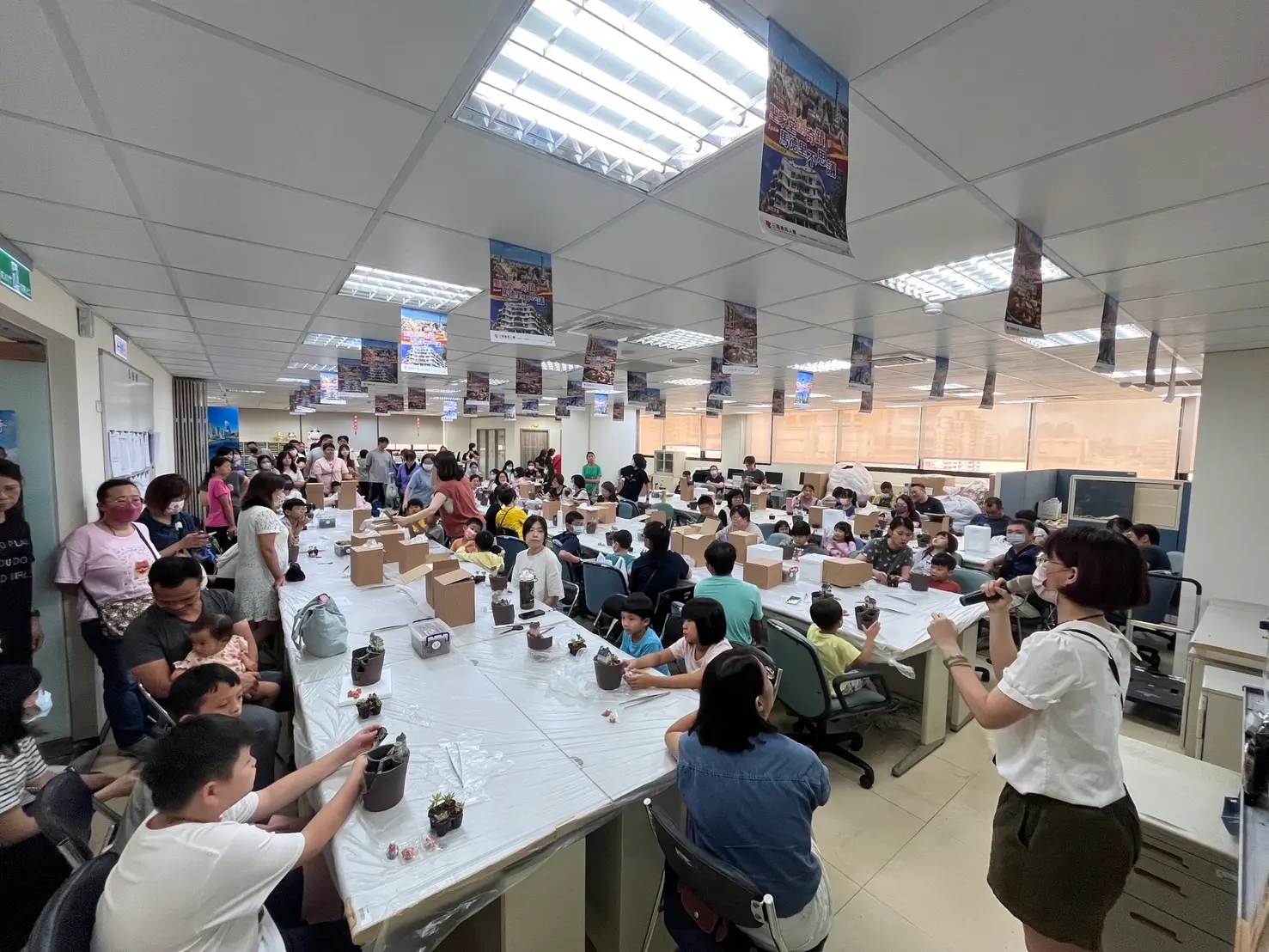 三商美邦人壽水豚君造型盆器多肉手作團體課程