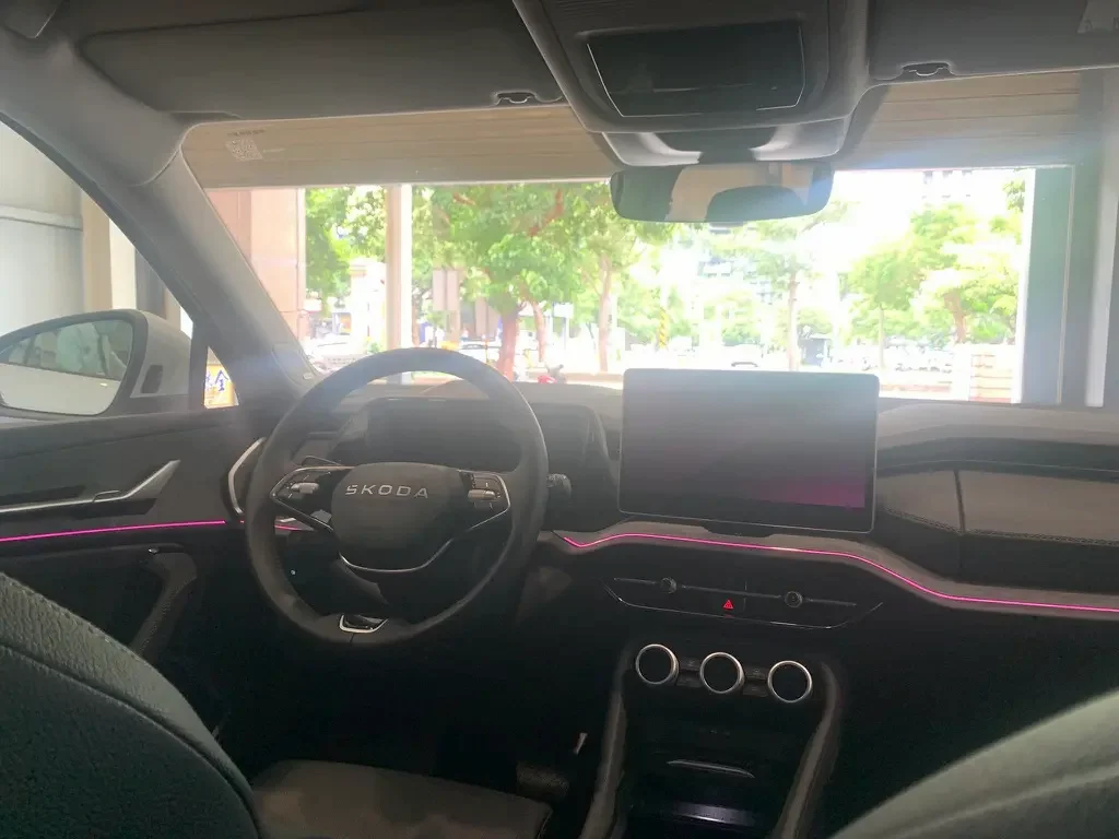 Škoda Kodiaq 車室氣氛燈
